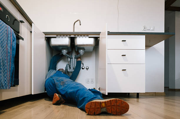 Professional Leak Detection technician working in Springs, PA